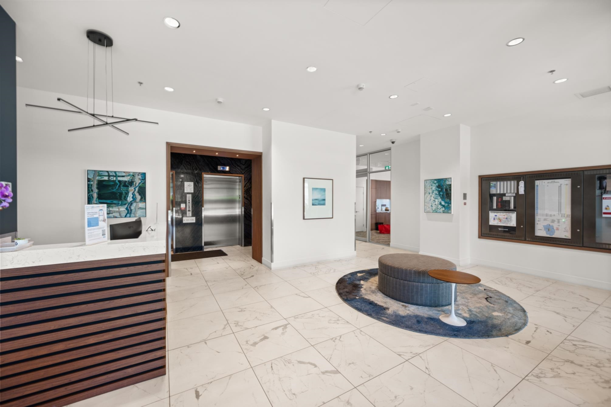 Entry Foyer Photo of 1305 7683 Park Crescent, Burnaby, BC