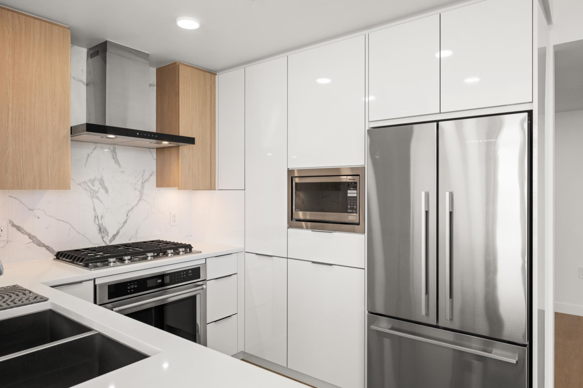 Family Room Photo of 1305 7683 Park Crescent, Burnaby, BC