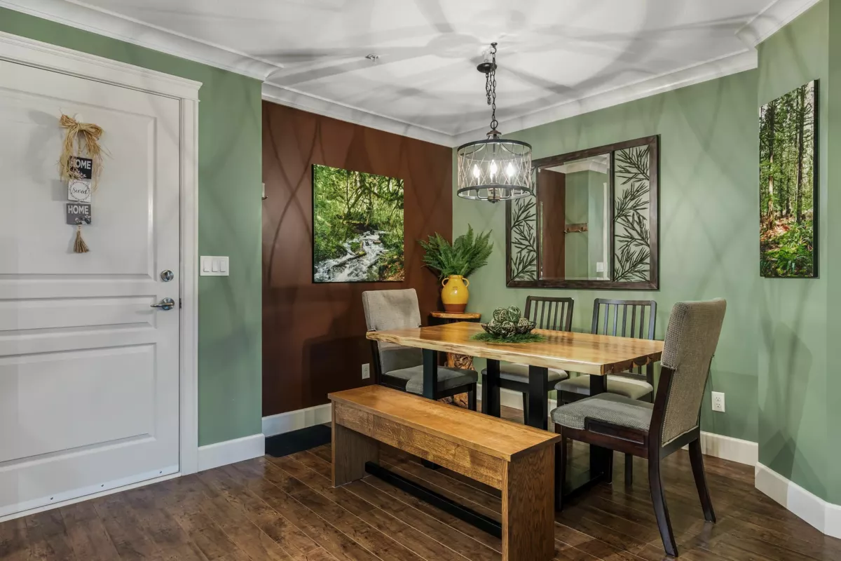 Dining Area Photo of 305 45665 Patten Avenue, Chilliwack, BC