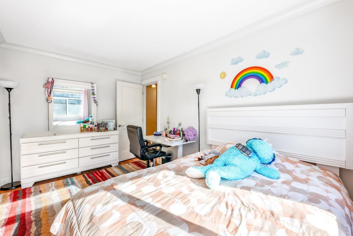 Mudroom Photo of 38 889 Tobruck Avenue, North Vancouver, BC