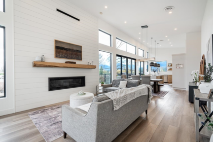 Kitchen Island Photo of 35727 Shook Road, Mission, BC
