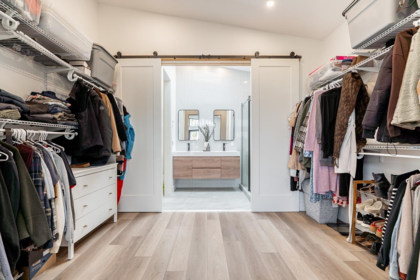 Mudroom Photo of 35727 Shook Road, Mission, BC