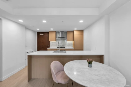 Kitchen Island Photo of 882 3311 Ketcheson Road, Richmond, BC