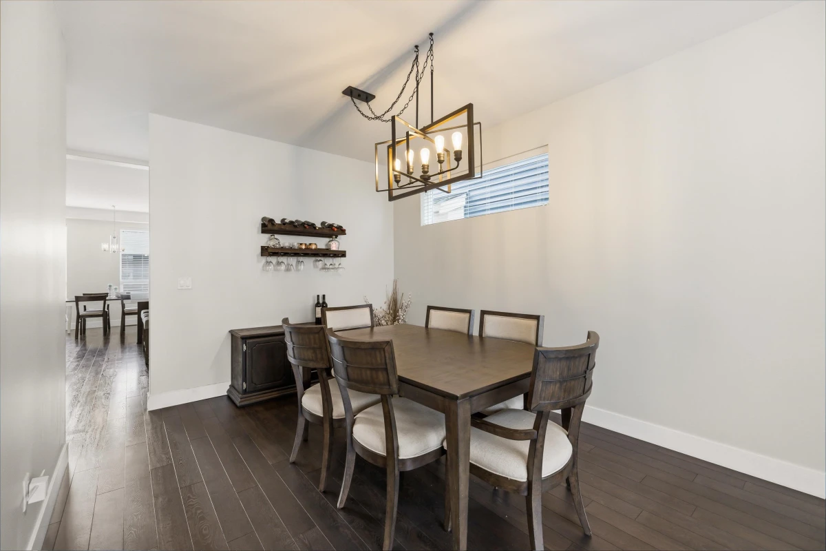 Breakfast Nook Photo of 27072 35b Avenue, Langley, BC