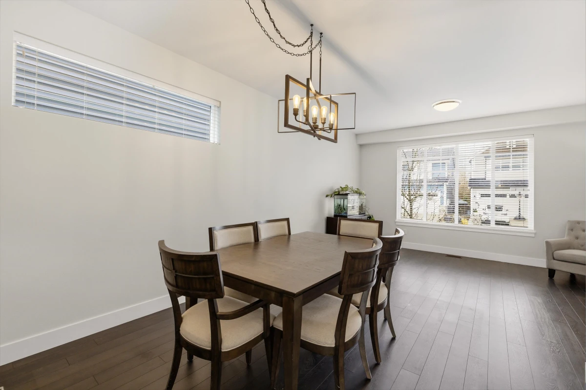 Primary Bedroom Photo of 27072 35b Avenue, Langley, BC