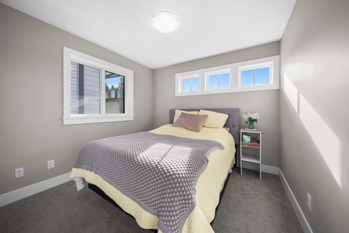 Hallway Photo of 22 4295 Old Clayburn Road, Abbotsford, BC