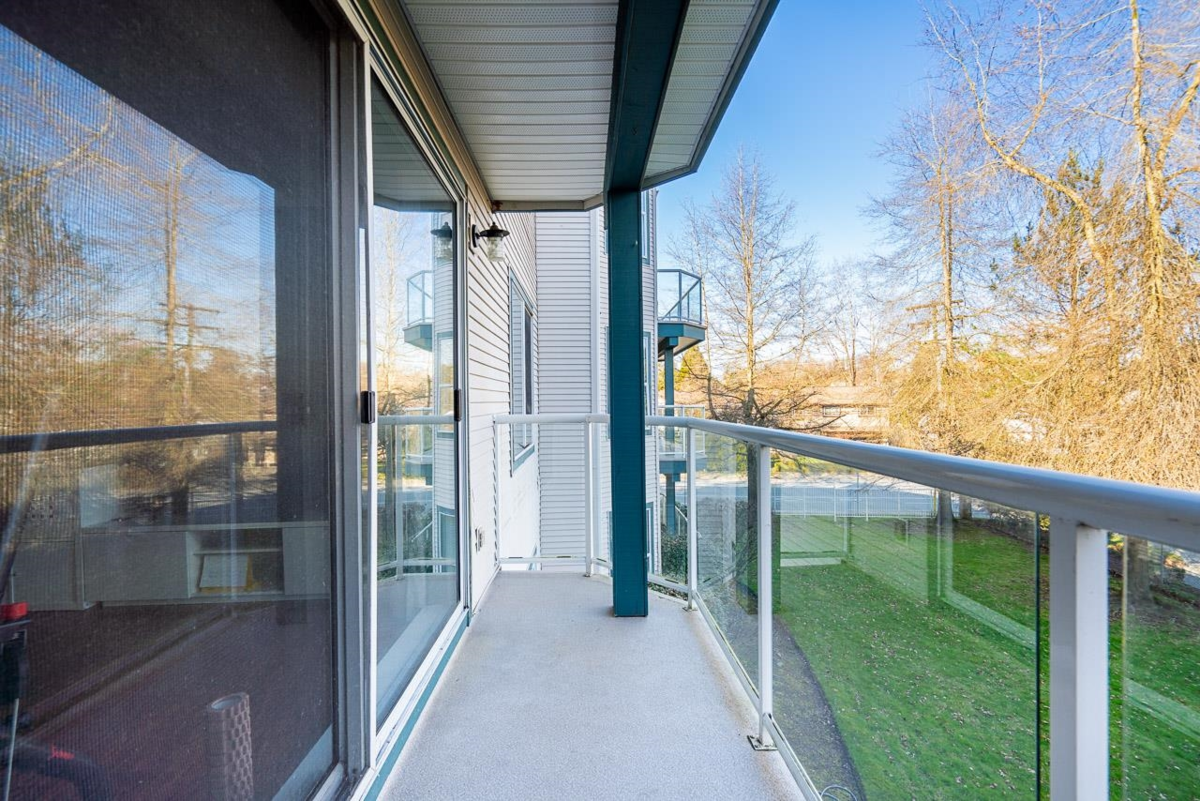 Bedroom 3 Photo of 205 27358 32 Avenue, Langley, BC