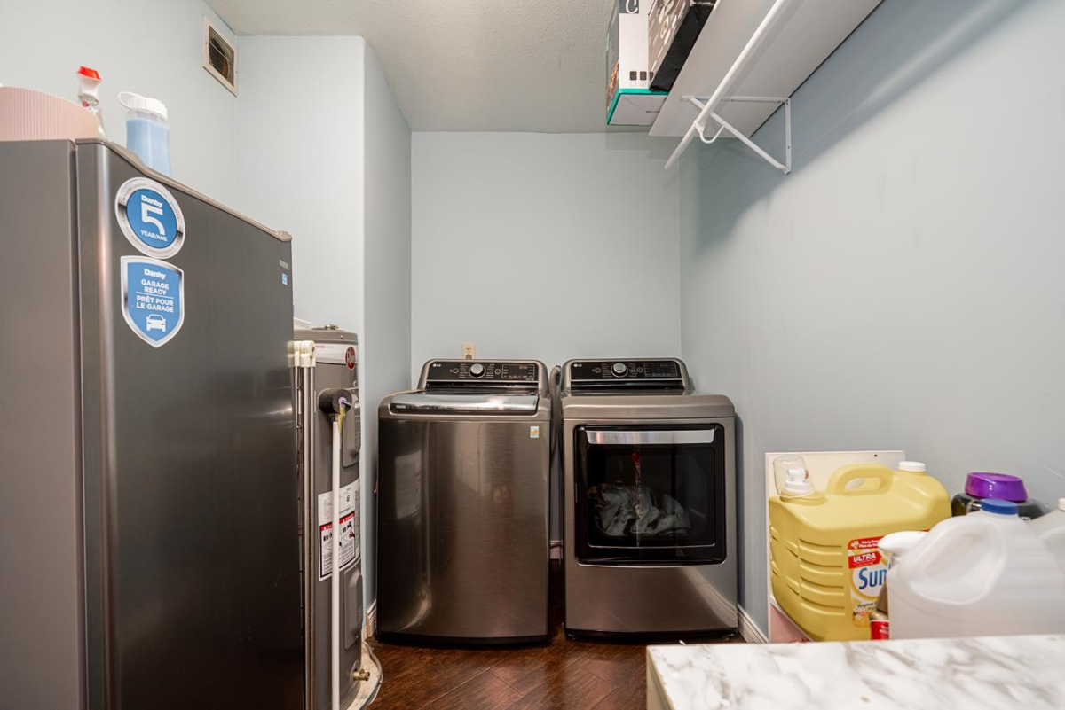 Laundry Room Photo of 205 27358 32 Avenue, Langley, BC
