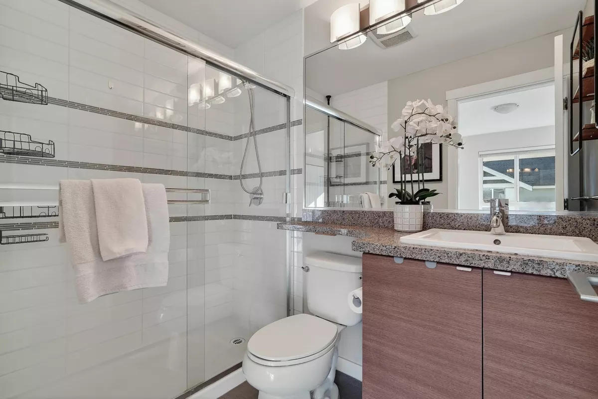 Entry Foyer Photo of 40 2955 156 Street, Surrey, BC