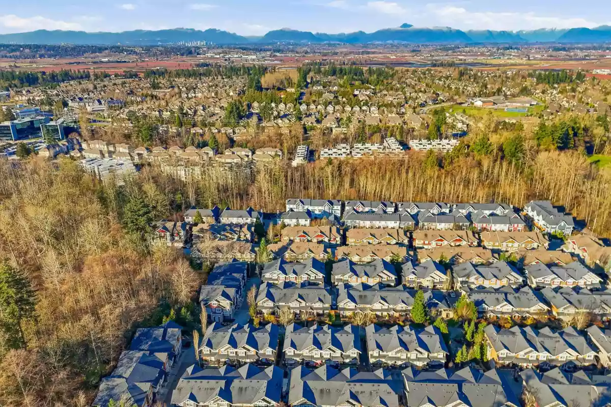 Living Room Photo of 40 2955 156 Street, Surrey, BC