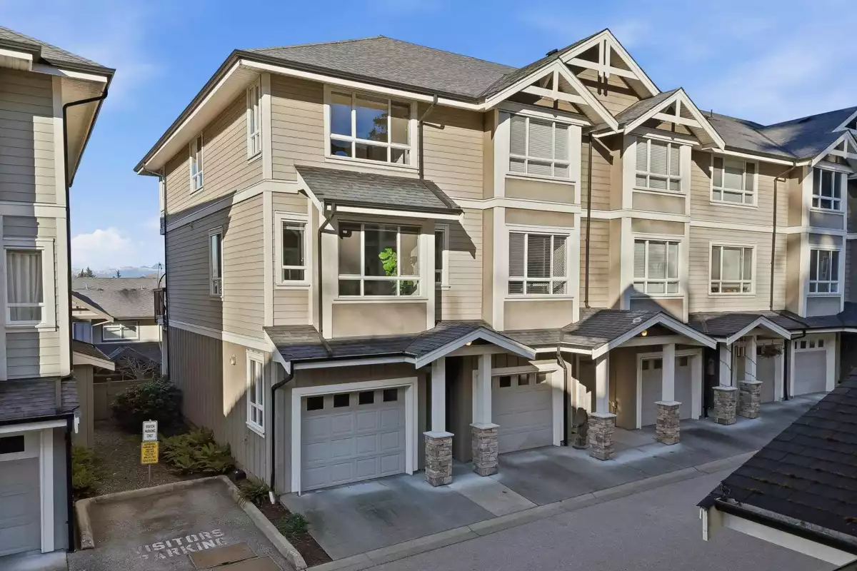 Swimming Pool Photo of 40 2955 156 Street, Surrey, BC