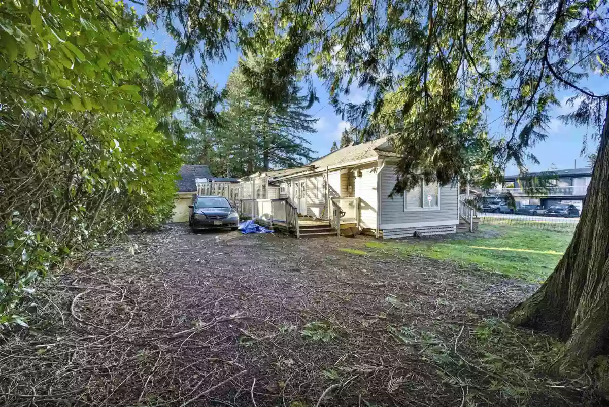 Garage Interior Photo of 11111 Caledonia Drive, Surrey, BC
