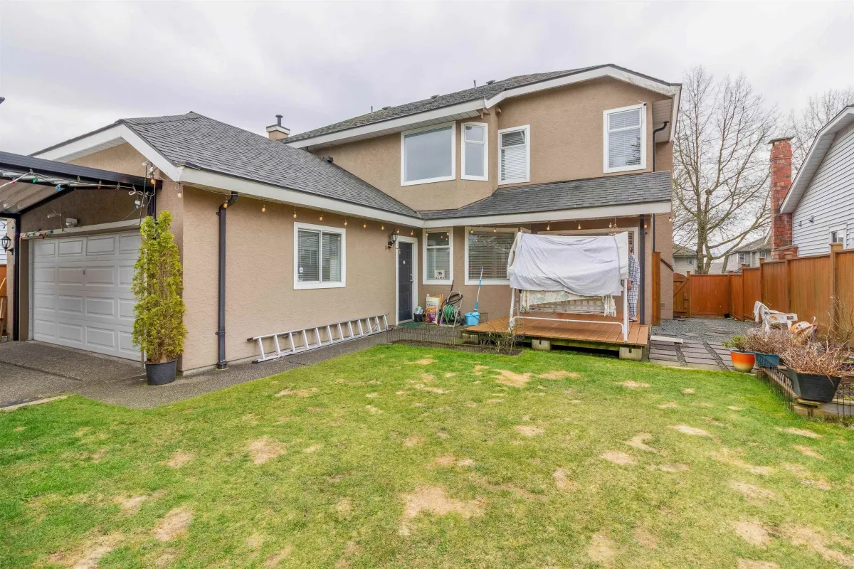 Garden / Landscaping Photo of 921 Citadel Drive, Port Coquitlam, BC