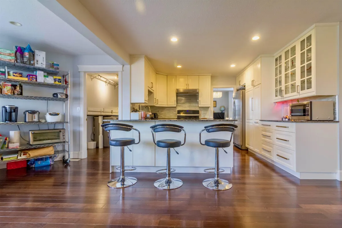 Pantry Photo of 921 Citadel Drive, Port Coquitlam, BC