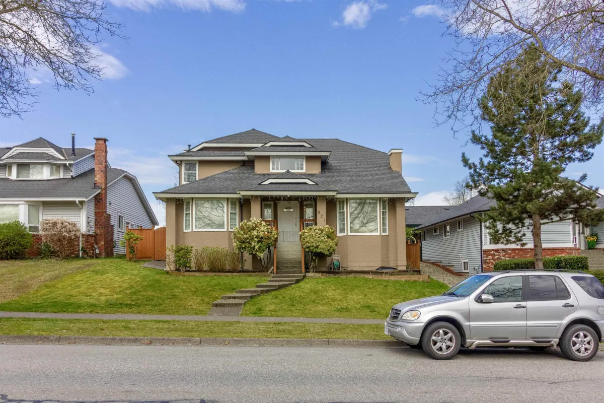 Staircase Photo of 921 Citadel Drive, Port Coquitlam, BC