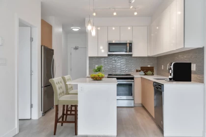 204 19567 64 Avenue, Surrey, BC