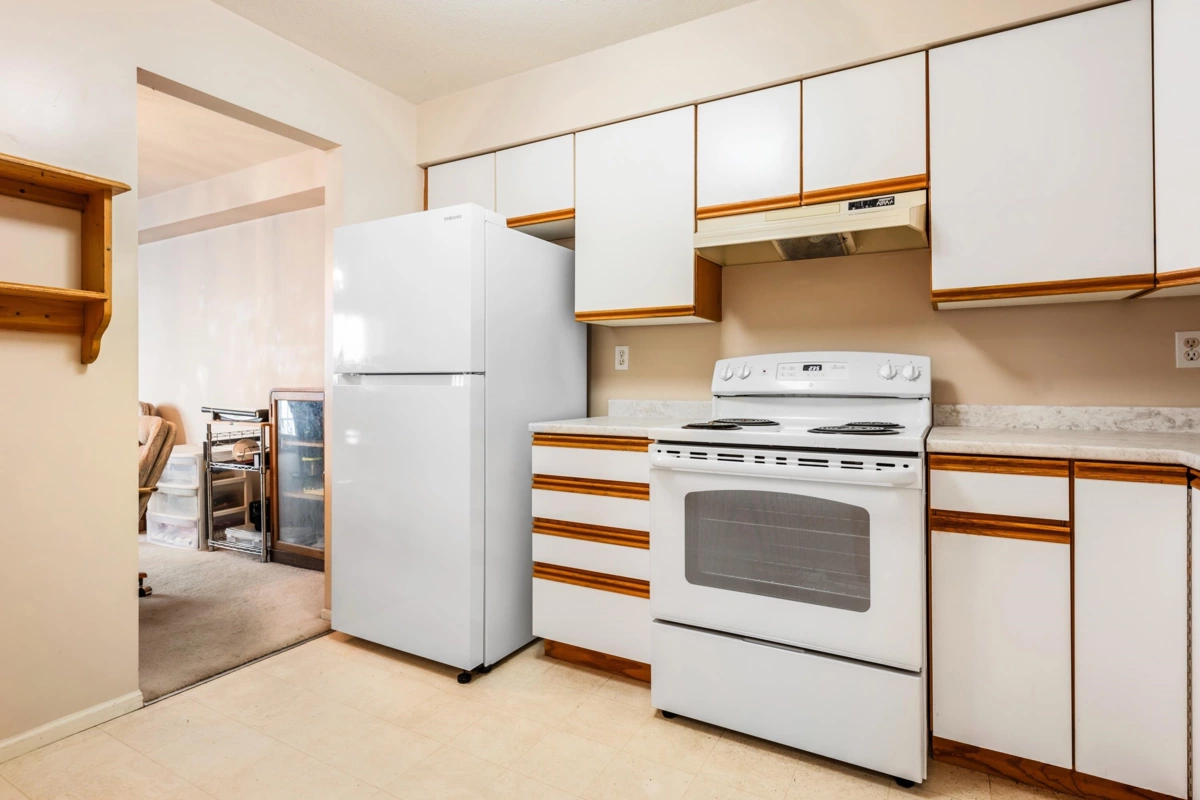 Kitchen Photo of 204 9186 Edward Street, Chilliwack, BC