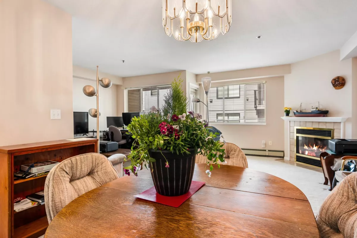 Primary Bathroom Photo of 204 9186 Edward Street, Chilliwack, BC