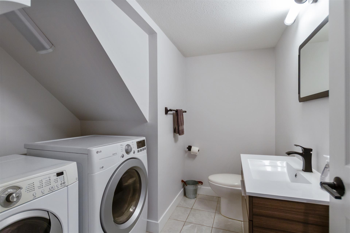 Front Yard Photo of 79 323 Governors Court, New Westminster, BC