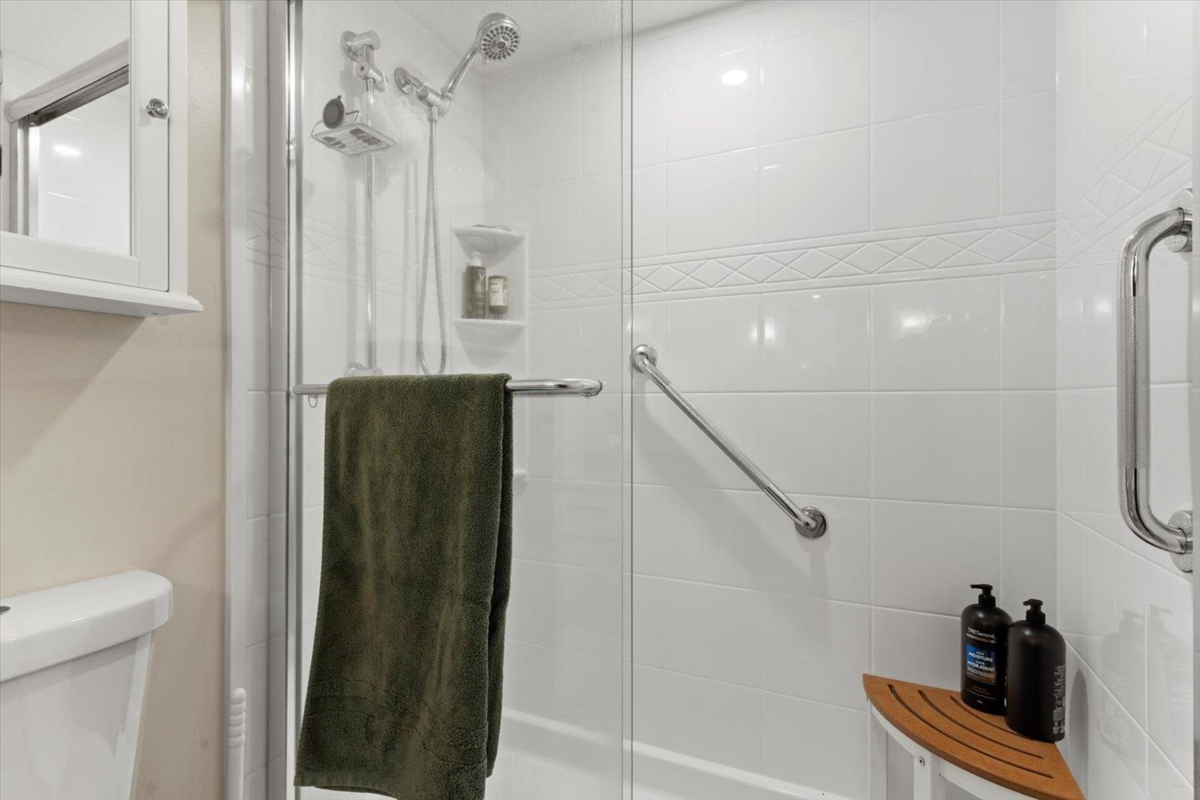 Basement Recreation Room Photo of 306 32885 George Ferguson Way, Abbotsford, BC