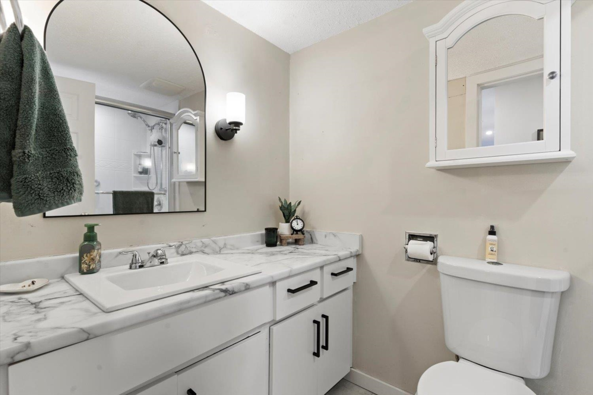 Loft / Bonus Room Photo of 306 32885 George Ferguson Way, Abbotsford, BC