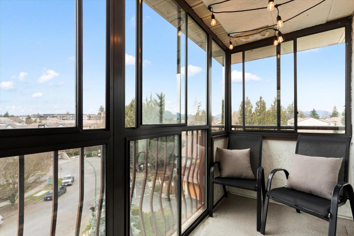 Mudroom Photo of 306 32885 George Ferguson Way, Abbotsford, BC