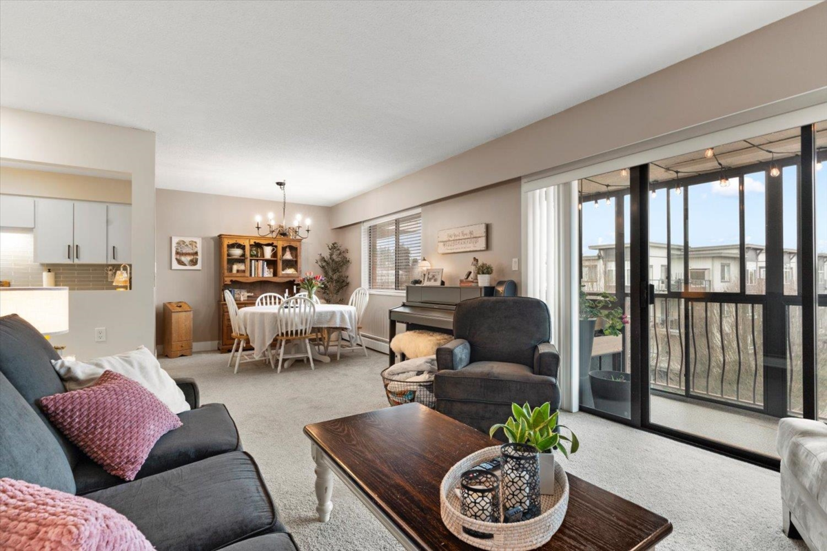 Pantry Photo of 306 32885 George Ferguson Way, Abbotsford, BC