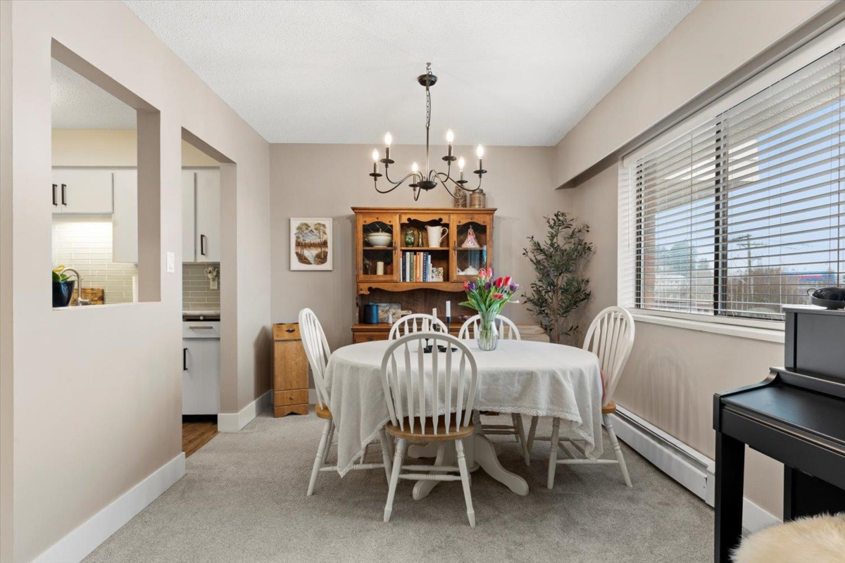 Primary Bedroom Photo of 306 32885 George Ferguson Way, Abbotsford, BC