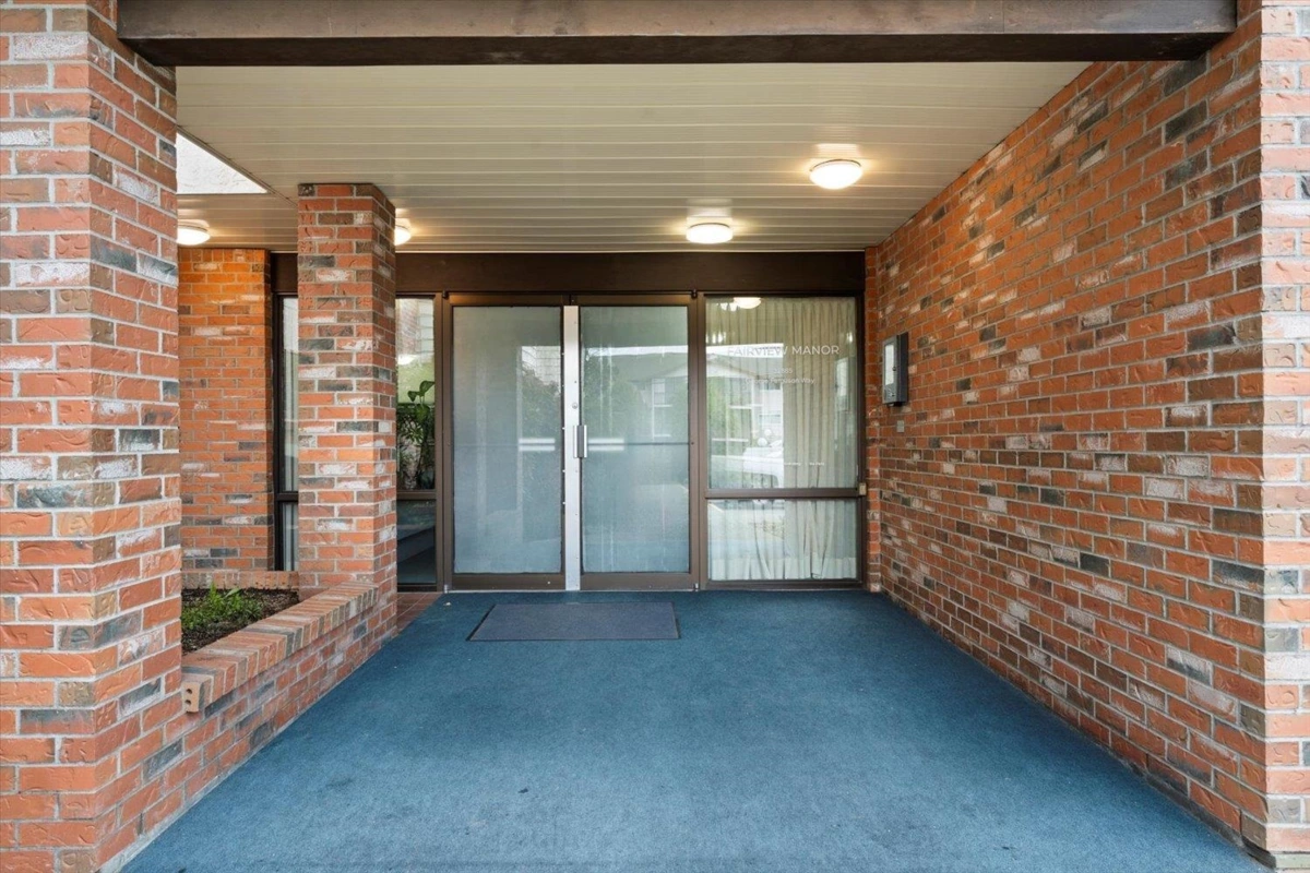 Staircase Photo of 306 32885 George Ferguson Way, Abbotsford, BC