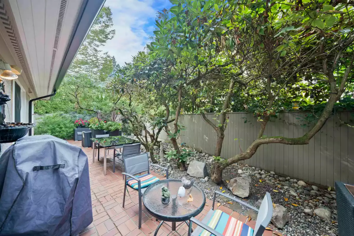 Entry Foyer Photo of 1443 Mcrae Avenue, Vancouver, BC