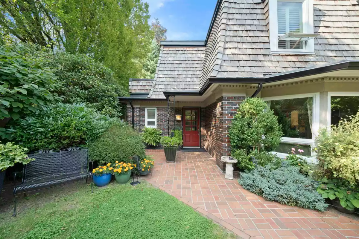 Outdoor Deck Photo of 1443 Mcrae Avenue, Vancouver, BC