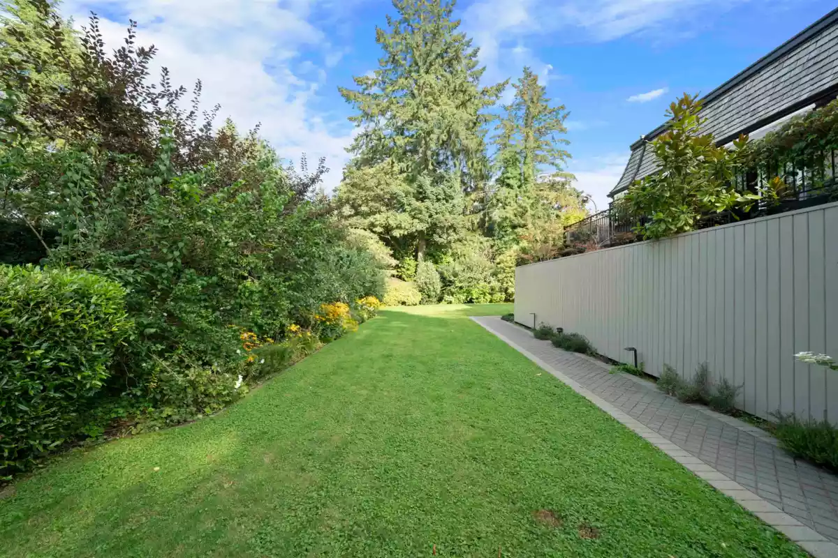 Swimming Pool Photo of 1443 Mcrae Avenue, Vancouver, BC