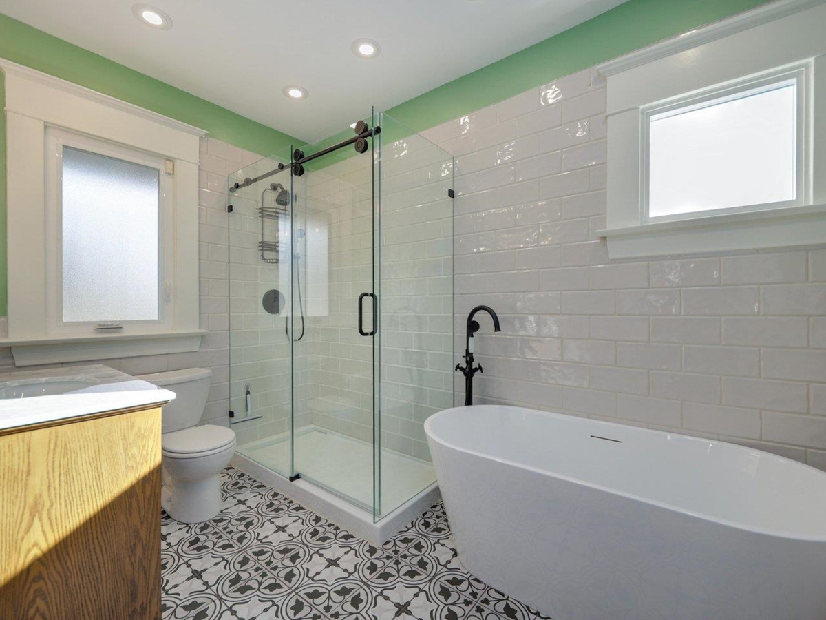 Laundry Room Photo of 3480 Yukon Street, Vancouver, BC