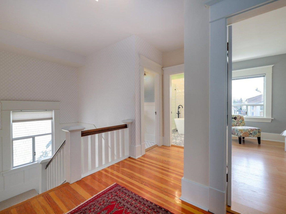 Office / Den Photo of 3480 Yukon Street, Vancouver, BC