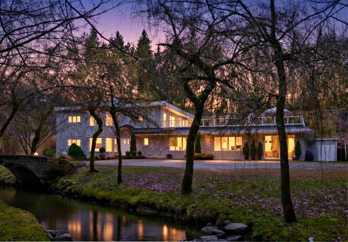 Dining Area Photo of 30780 Keystone Avenue, Mission, BC