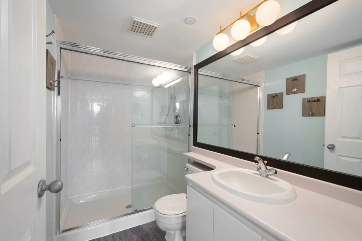 Backyard Photo of 403 13880 101 Avenue, Surrey, BC