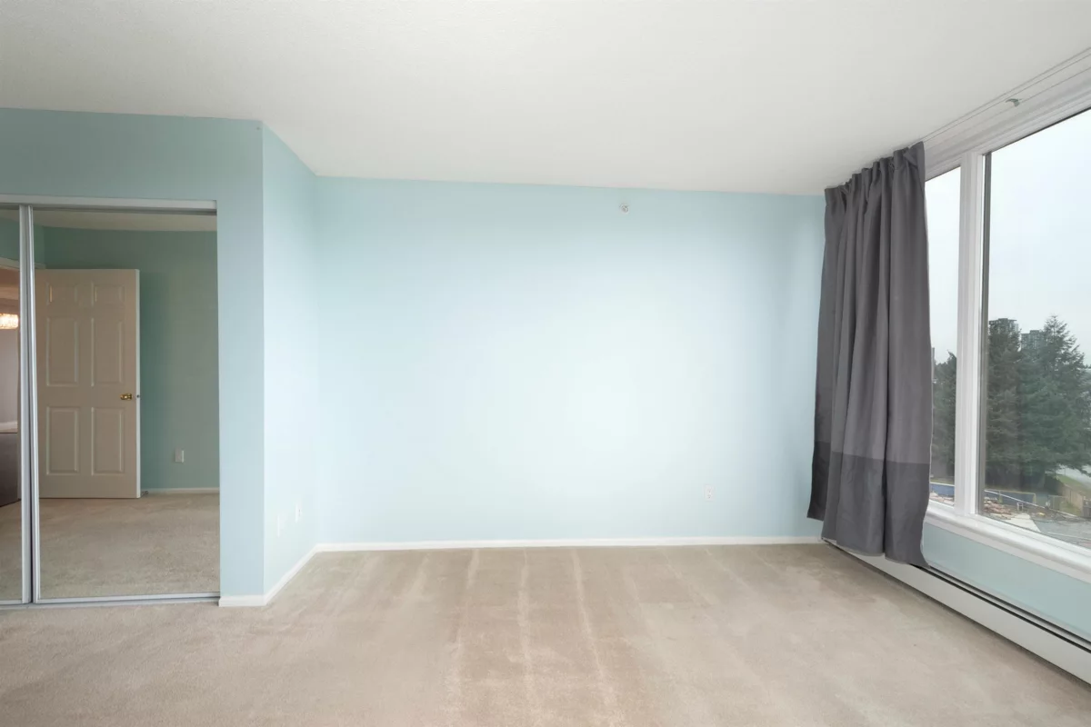 Garage Interior Photo of 403 13880 101 Avenue, Surrey, BC