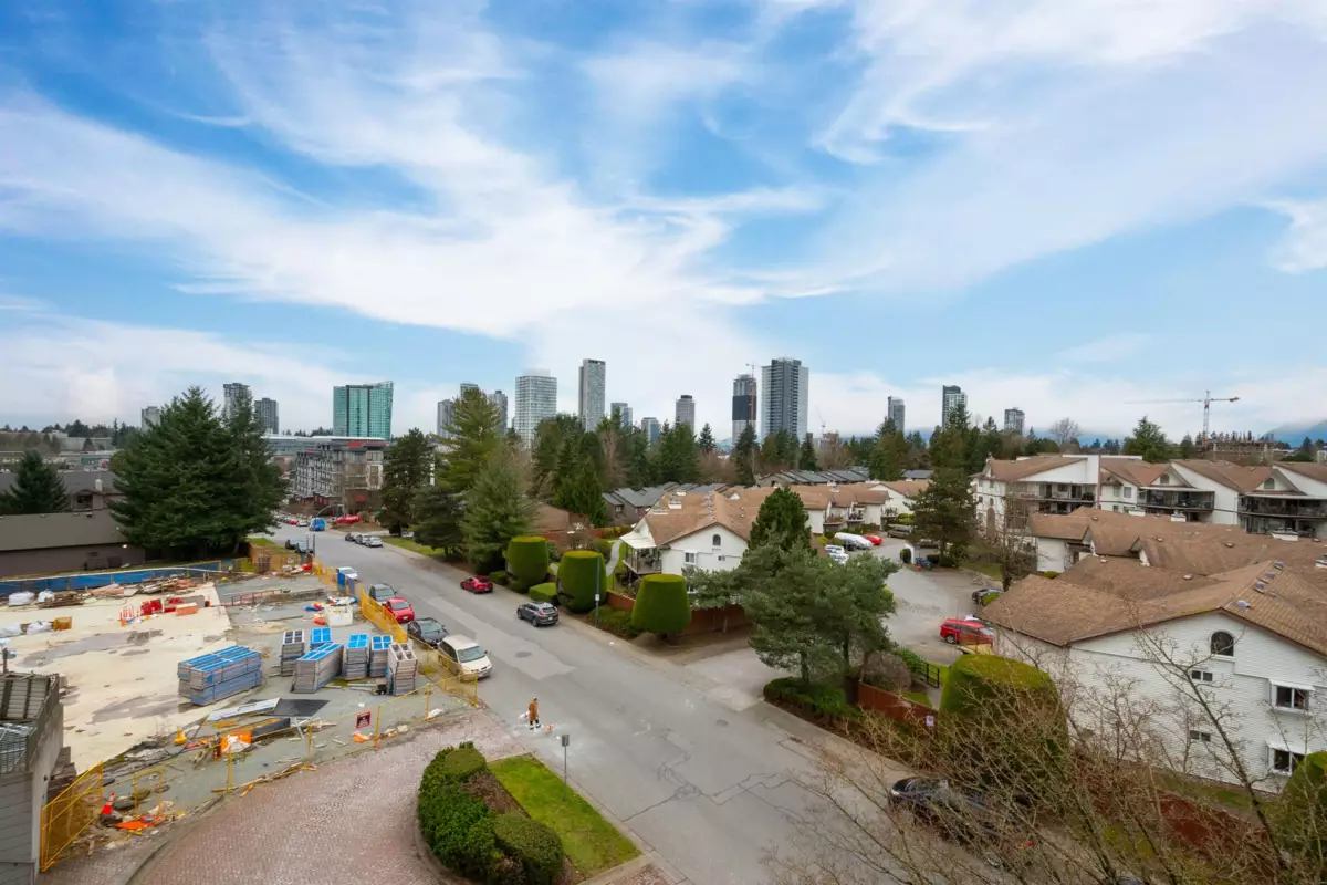 Loft / Bonus Room Photo of 403 13880 101 Avenue, Surrey, BC