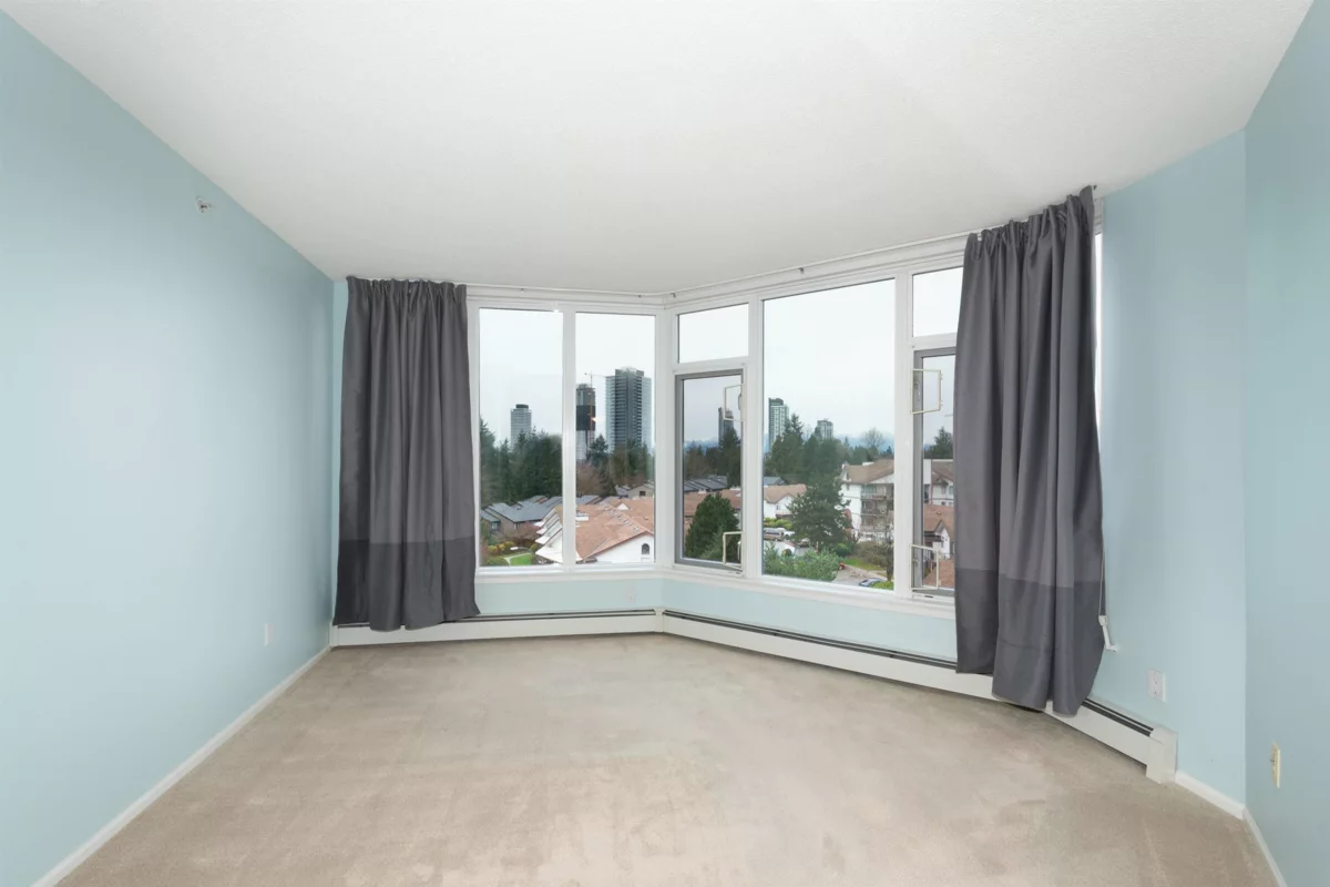 Staircase Photo of 403 13880 101 Avenue, Surrey, BC