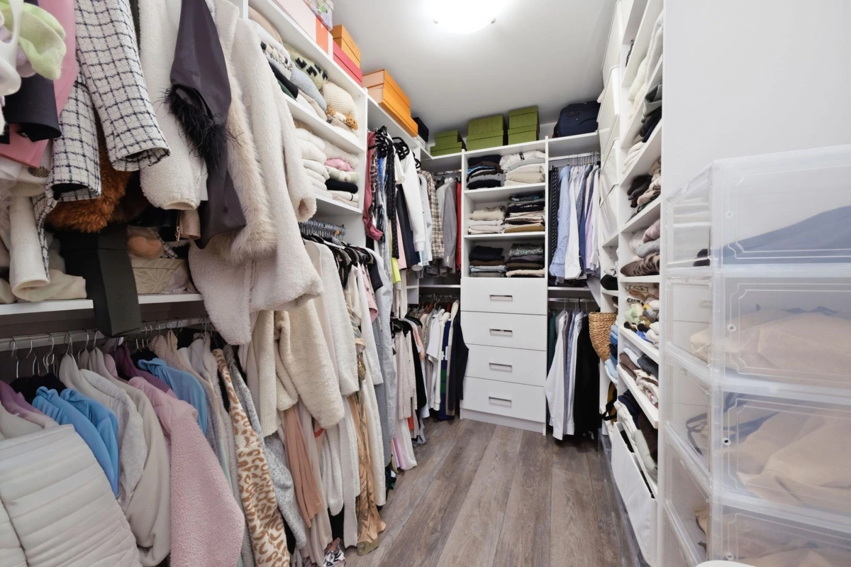 Front Yard Photo of 105 2832 Capilano Road, North Vancouver, BC