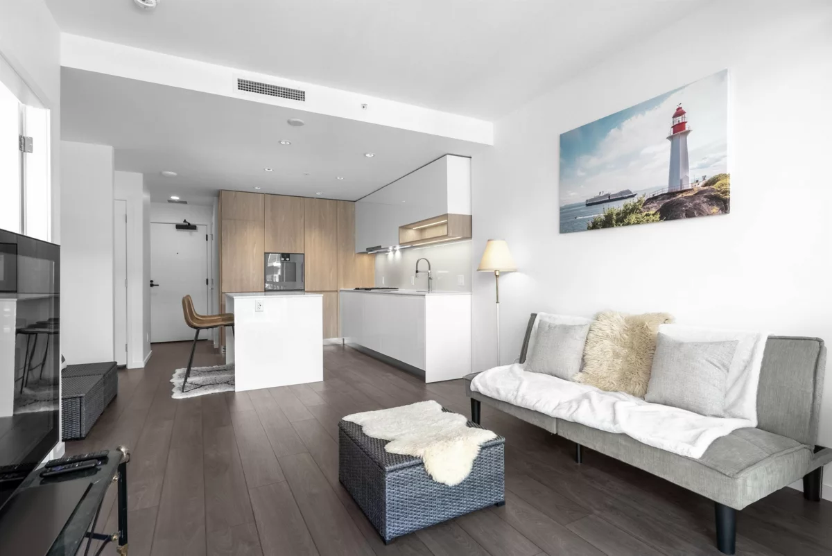 Kitchen Island Photo of 1215 6500 Minoru Boulevard, Richmond, BC
