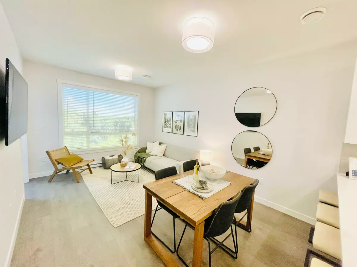 Living Room Photo of 515 7375 Horne Street, Mission, BC