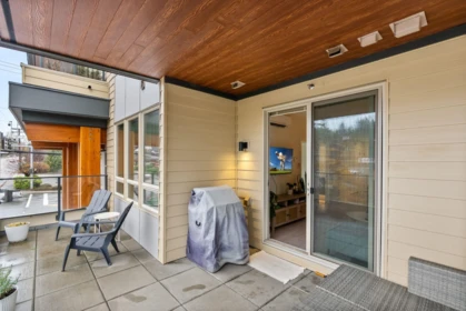 Basement Recreation Room Photo of 214 14022 North Bluff Road, White Rock, BC