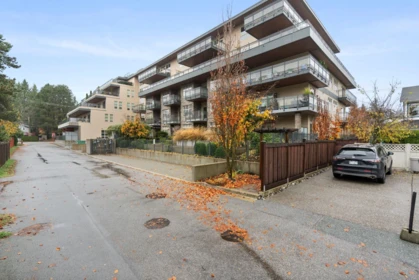 Garden / Landscaping Photo of 214 14022 North Bluff Road, White Rock, BC