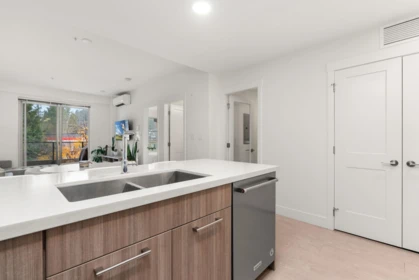 Kitchen Photo of 214 14022 North Bluff Road, White Rock, BC