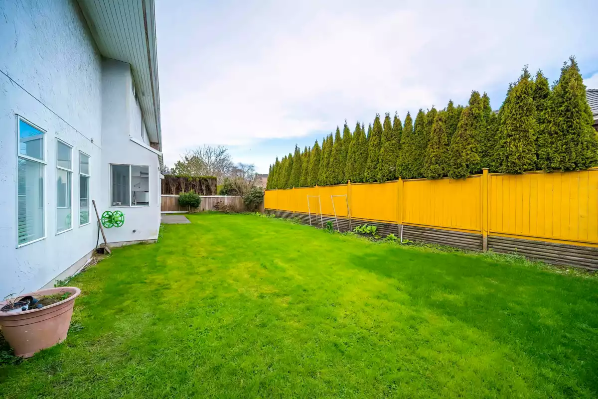 Breakfast Nook Photo of 5611 Holt Avenue, Richmond, BC