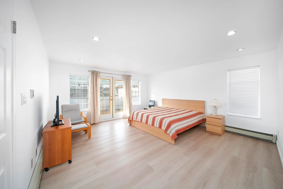 Garage Interior Photo of 5611 Holt Avenue, Richmond, BC