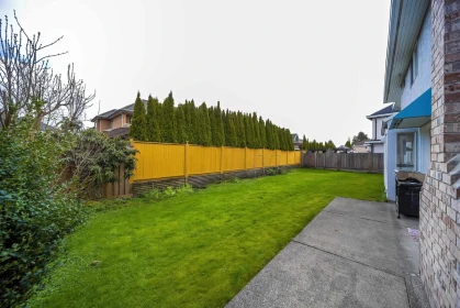 5611 Holt Avenue, Richmond, BC