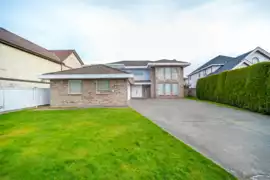 5611 Holt Avenue, Richmond, BC