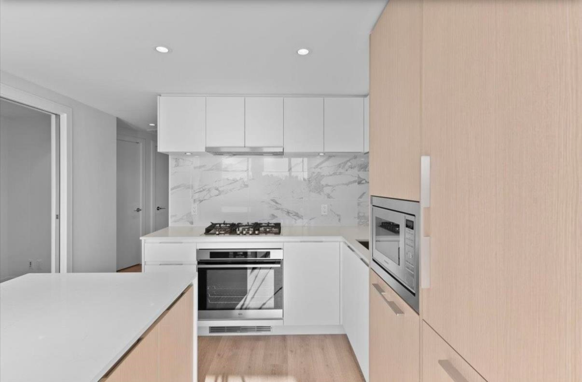 Bedroom 4 Photo of 1808 1500 Fern Street, North Vancouver, BC